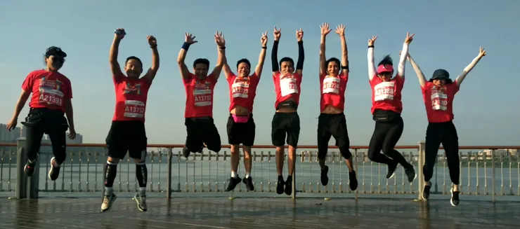 湘馬完賽後的跳躍