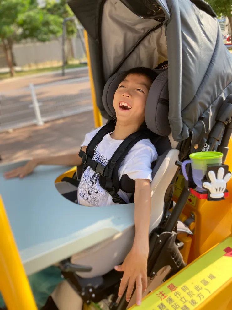 20210506超級喜愛玩輪椅盪鞦韆的子祐〔台中潭陽公園〕