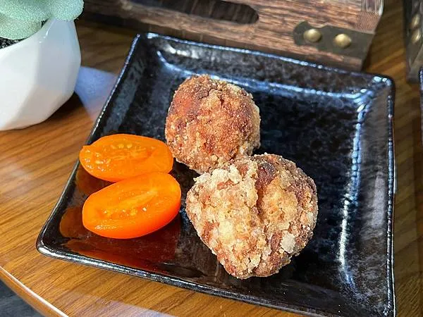 *(台中美食)雅典鑄鐵特色鍋燒意麵 / Life Bar餐酒