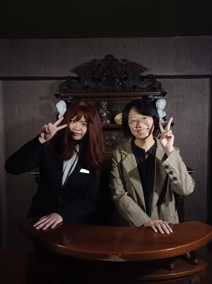 這次和荷官有大量互動！不得不說荷官真是可愛的妹子！