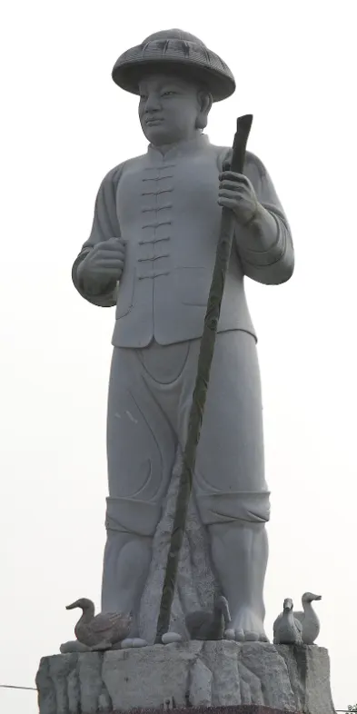 興安宮前的朱一貴雕像 By Pbdragonwang,  via Wikimedia Commons