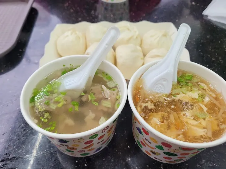 公正包子、肉羹、赤肉湯（圖片截圖於網路）