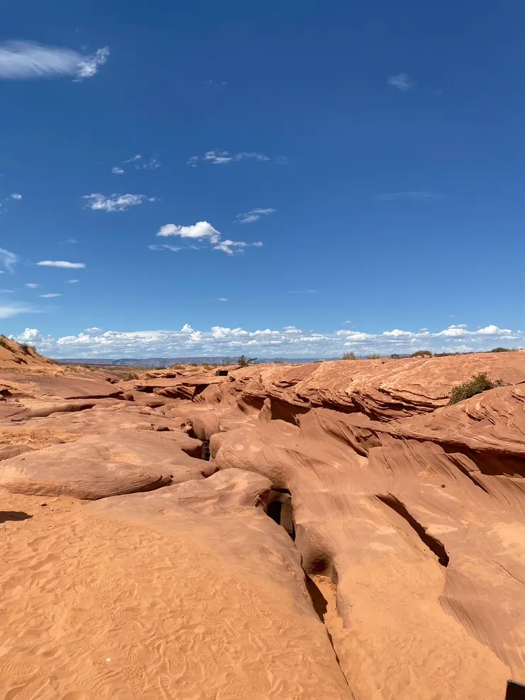 Antelope Canyon 地表(圖:予晞)