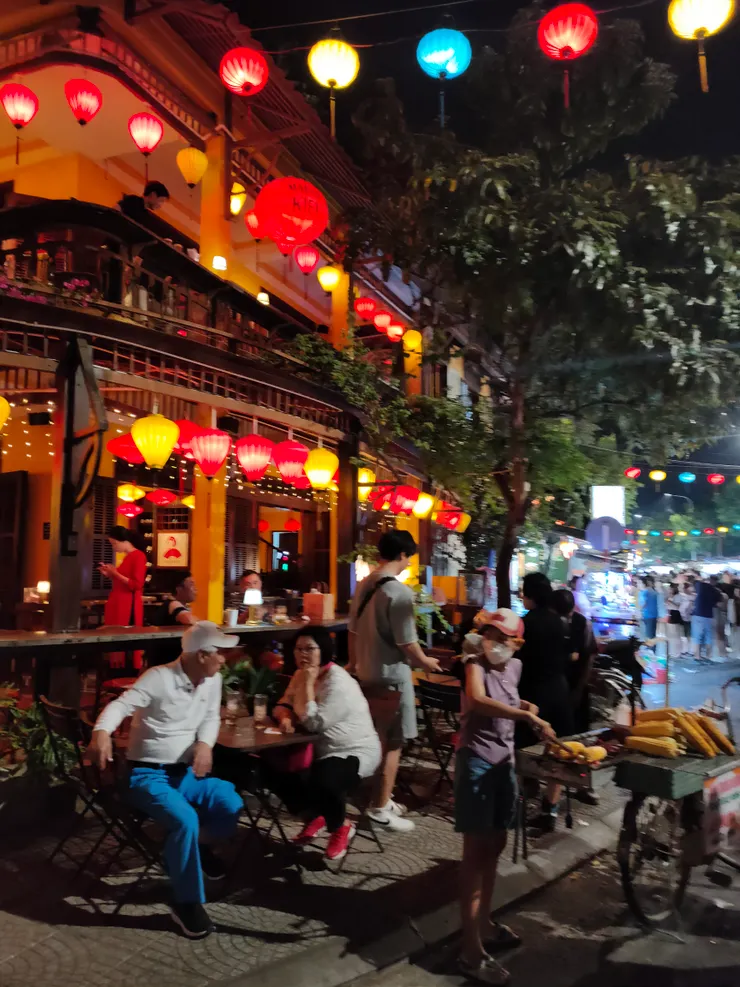 晚餐到河的另一面吃