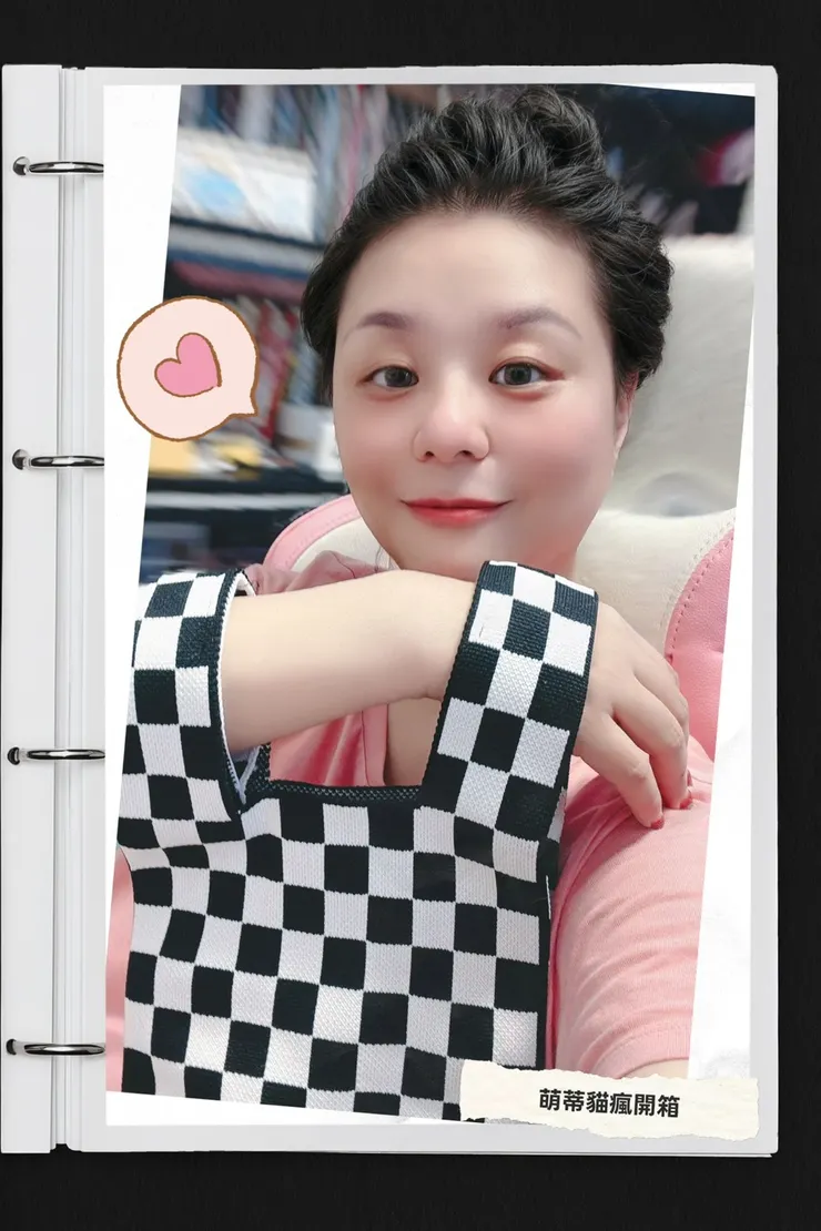 一次買三條，廠商還送我一個彈力手袋，黑白相間，滿可愛