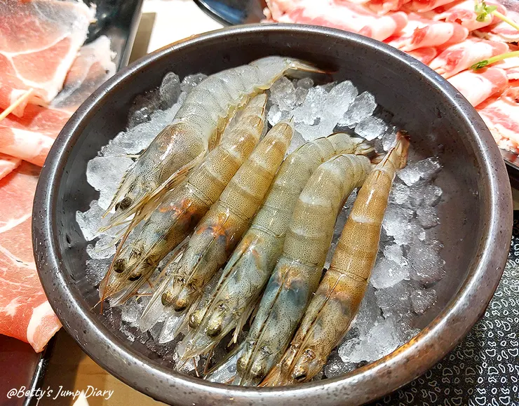 ▲荖子鍋PLUS家樂福平鎮店美食街內/ 圖片來源:Betty's Jump Diary