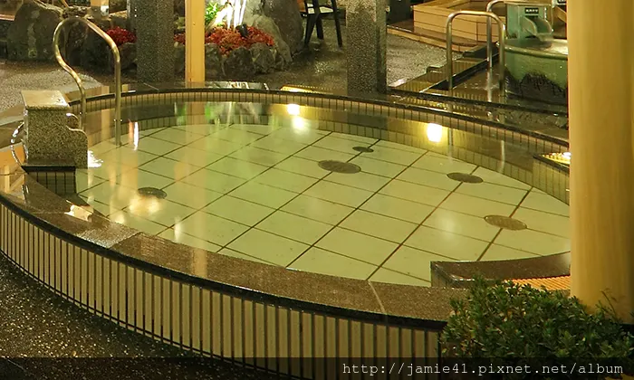 以上圖片來自於「大曾根溫泉 湯の城」官網