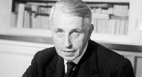 喬治．巴塔耶（Georges Bataille, 1897-1962）-圖片取自知乎