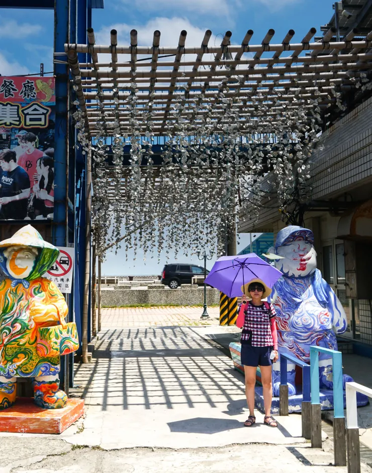 紊亂中覓得東石代表物~蚵殼藝術造型