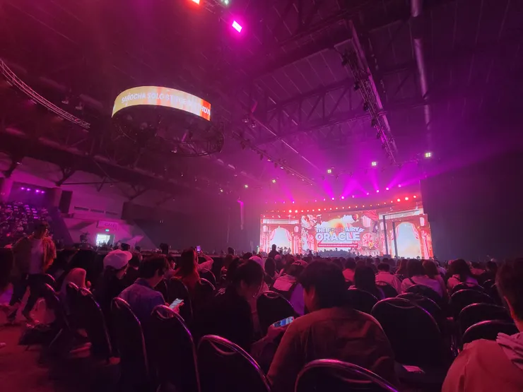 ↑這是一開始不小心坐到 BJ 排 54 時拍的XD（往前 7 排就是 BC 排）