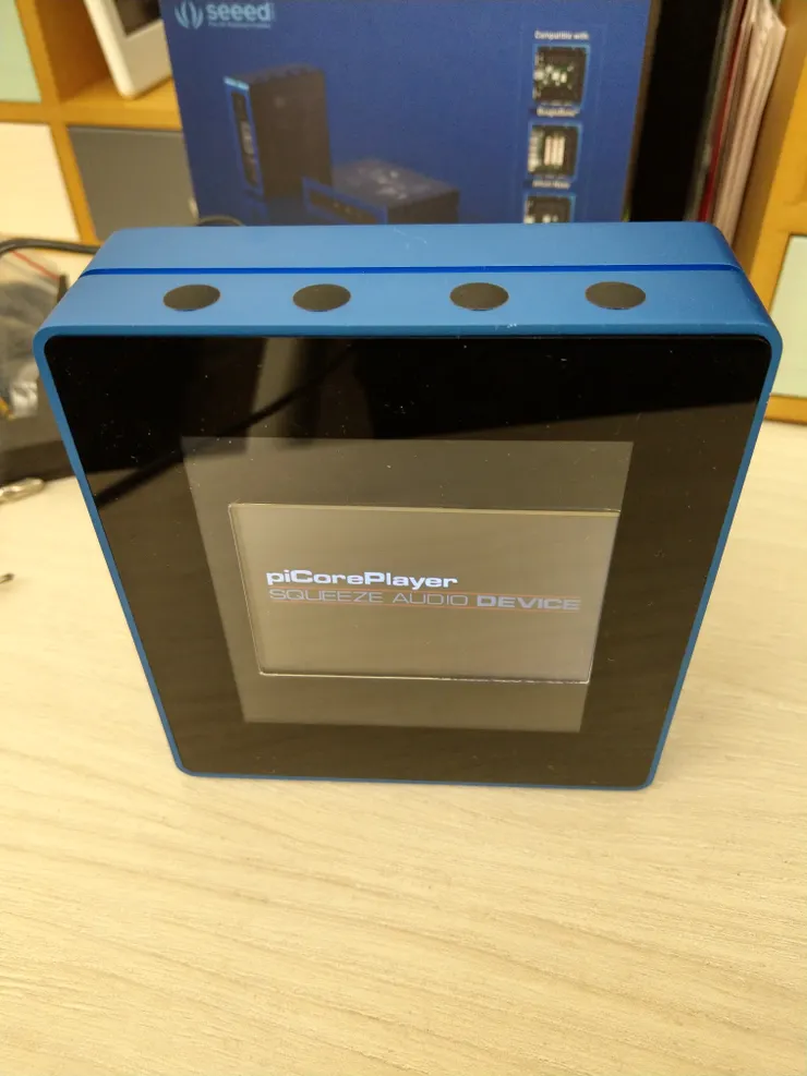 先上電試一下,開機顯示功能都正常無誤!