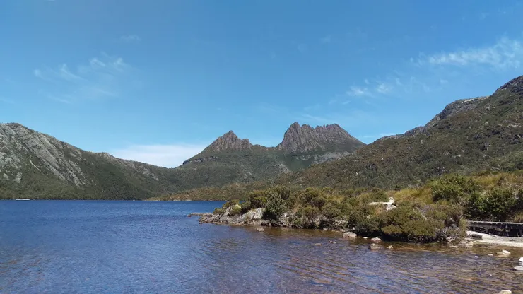 據說湖面狀態很好的時後可以在湖面拍到山的倒影