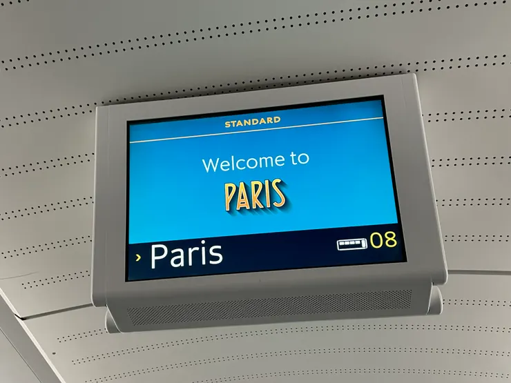 兩個半小時的火車車程就可以到巴黎