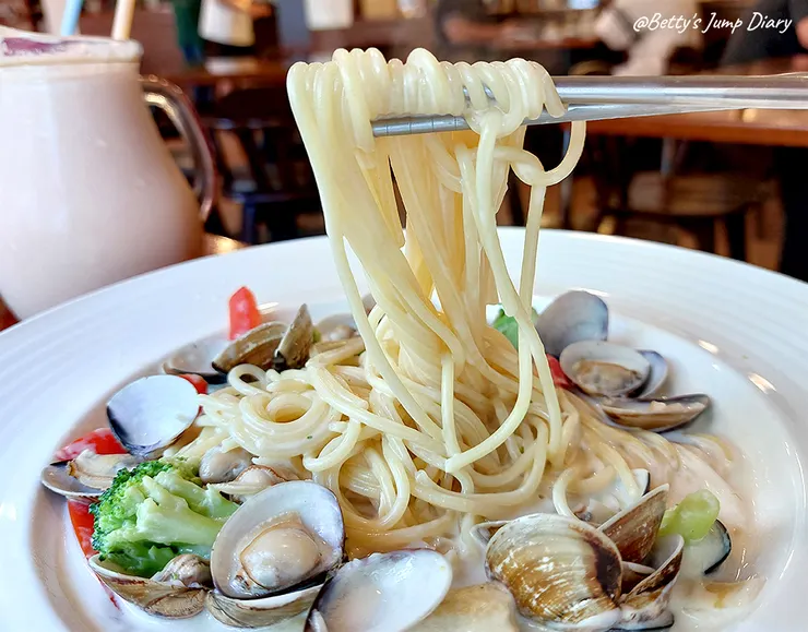 ▲龍潭「甜蜜時光」/ 圖片來源：Betty's Jump Diary