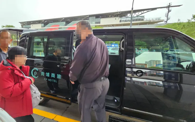 青埔商旅接駁車