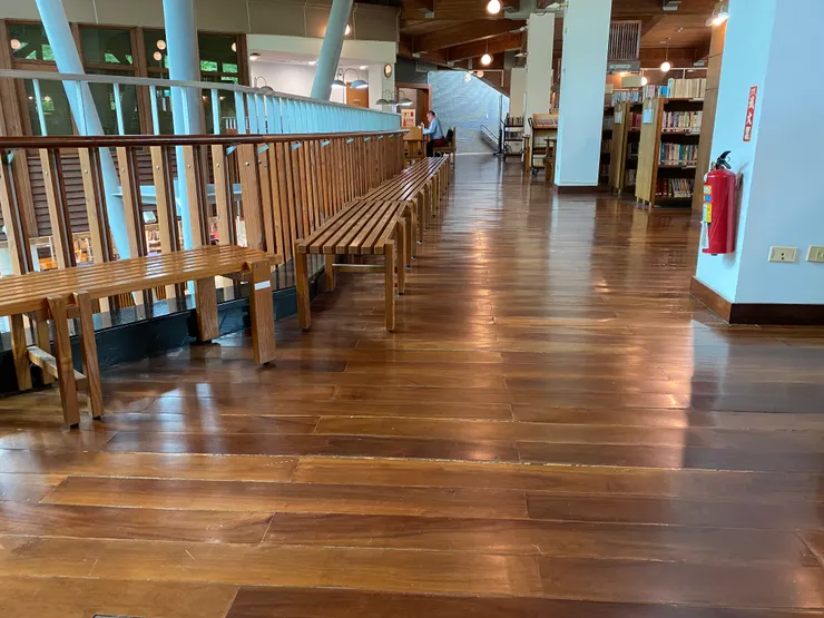 木質的包覆很有溫暖感