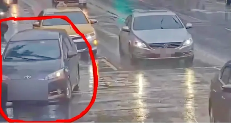 事件現場監視器畫面 取自網路新聞報導