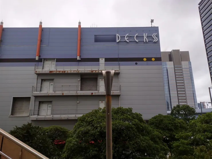 西方樂園大橋上拍攝