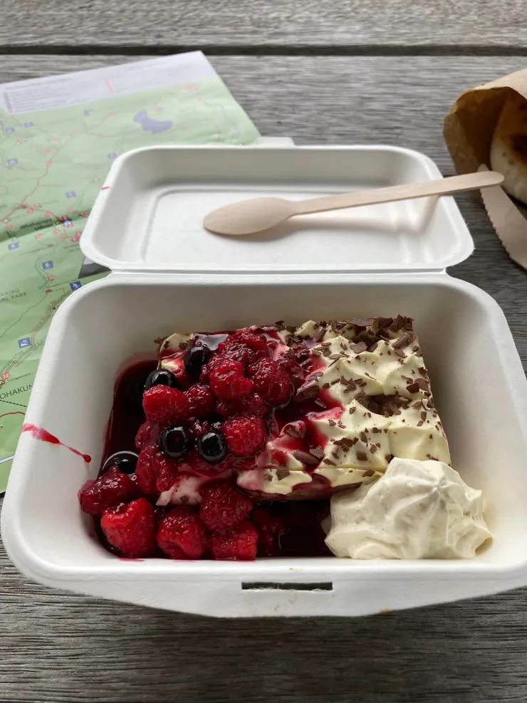 只要八塊的巨大起司蛋糕