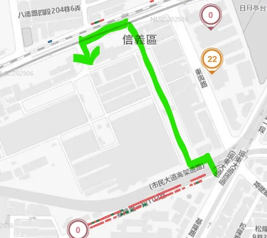 南北通道行經路線示意圖(紅綠小格子是車格)