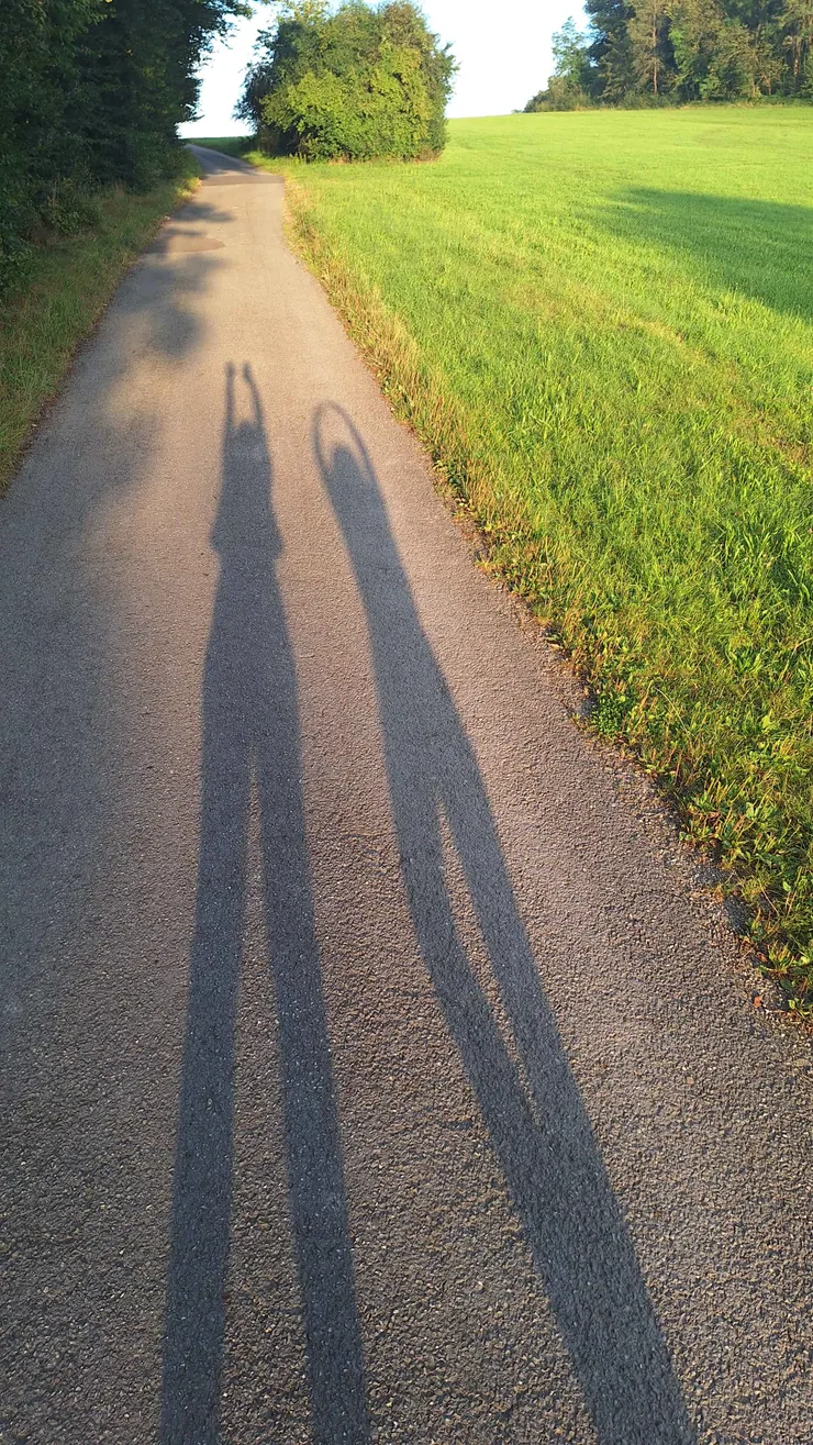 berjalan-jalan 散步 ©anthea.exe