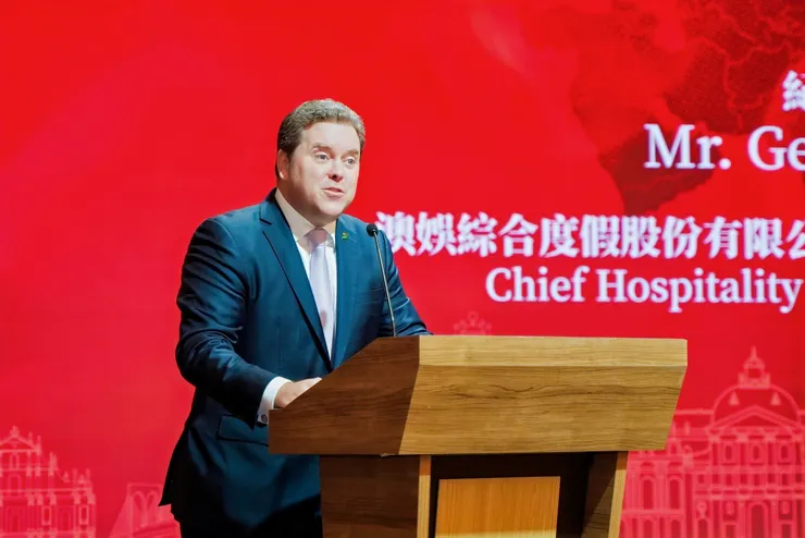 澳娛綜合首席酒店、餐飲及設施業務總監紀睿德致歡迎辭