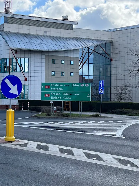 【德國/波蘭旅遊】跨國雙城半日遊 (奧德河畔法蘭克福&斯武比采)