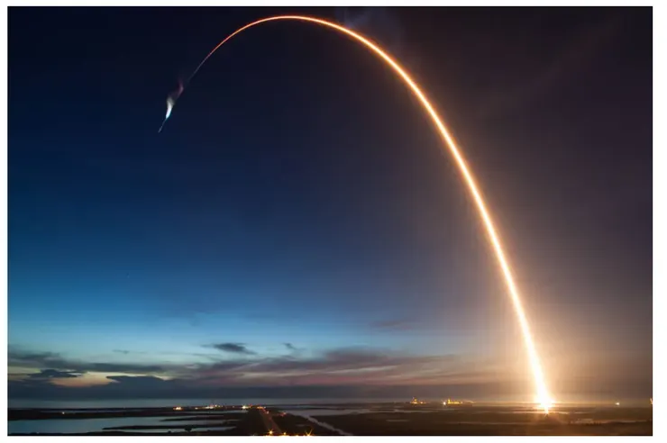 2018年,獵鷹九號發射成功(圖片擷取自NASA)