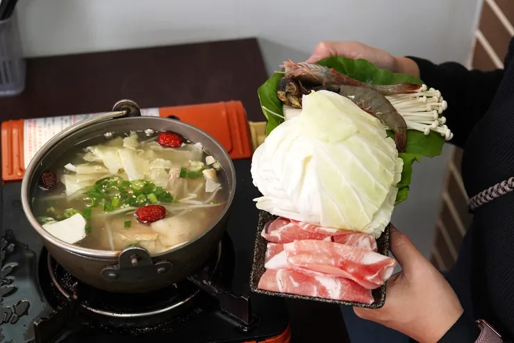 台南東區美食誰最辣?個人海陸四川麻辣鍋席捲台南美食│仙香成都