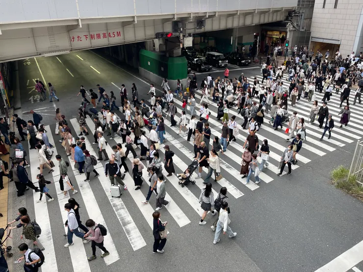 人來人往的梅田站,看 Google Maps 不準,只能憑直覺
