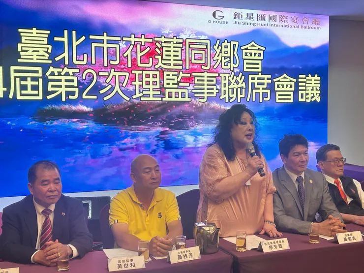 首席榮譽理事長廖芳卿女士勉勵全體幹部