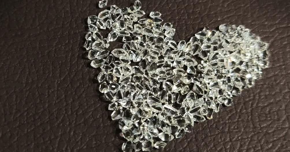 izxmuso的水晶世界。