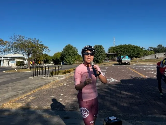 昇陽自行車Melody陪騎，祝她生日快樂!!