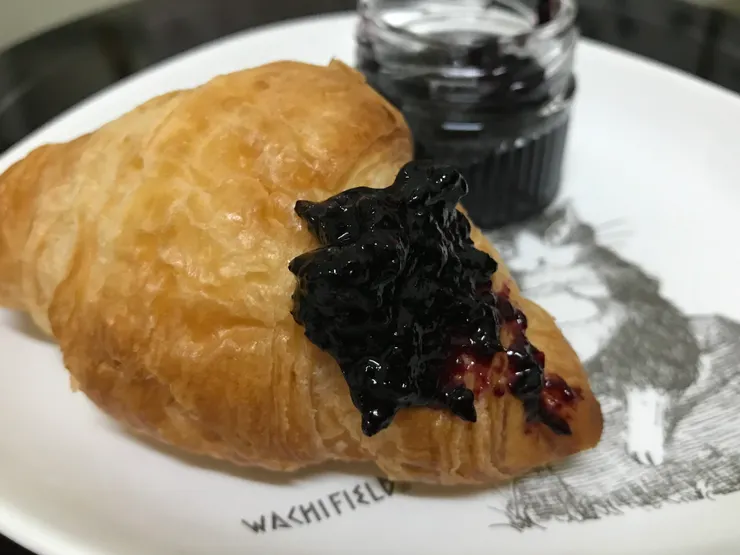 煮好的果醬只有一點點,是新鮮藍莓濃縮的好滋味,好好吃