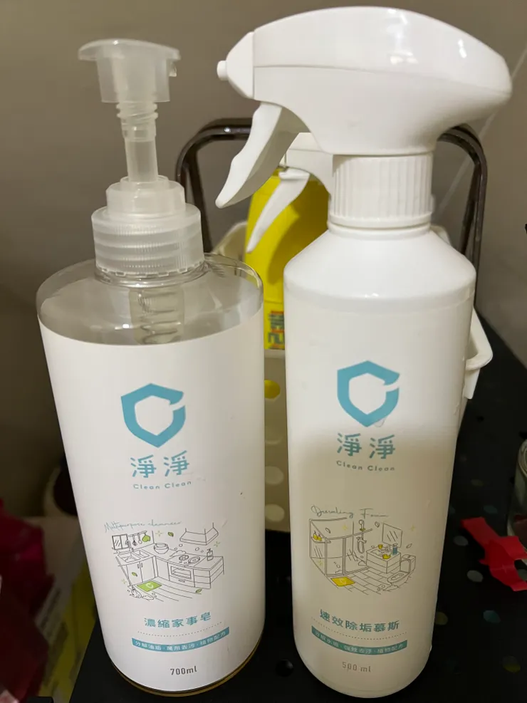 其實家事皂自調的慕斯也蠻好用！但陳年水垢就要靠右邊這罐速效除垢慕斯了