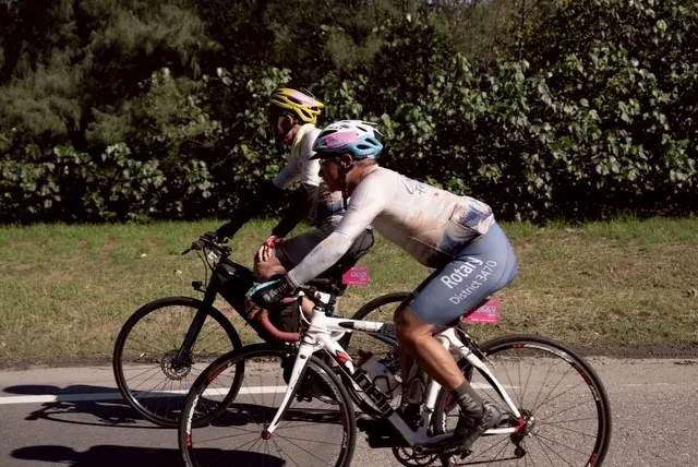 狗公腰騎乘姿勢!!