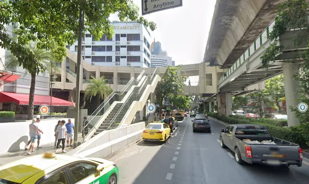 前往MRT Sukhumvit站