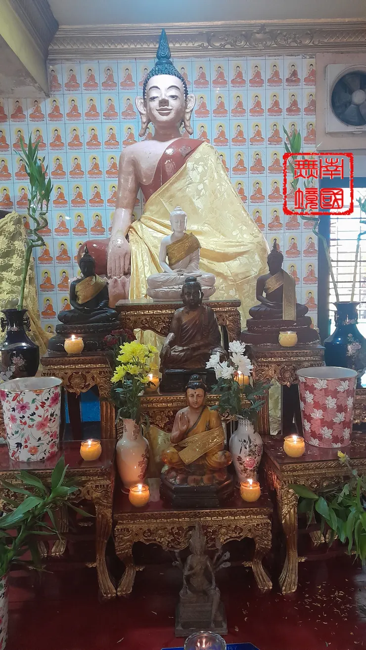 寺内神臺的佛像