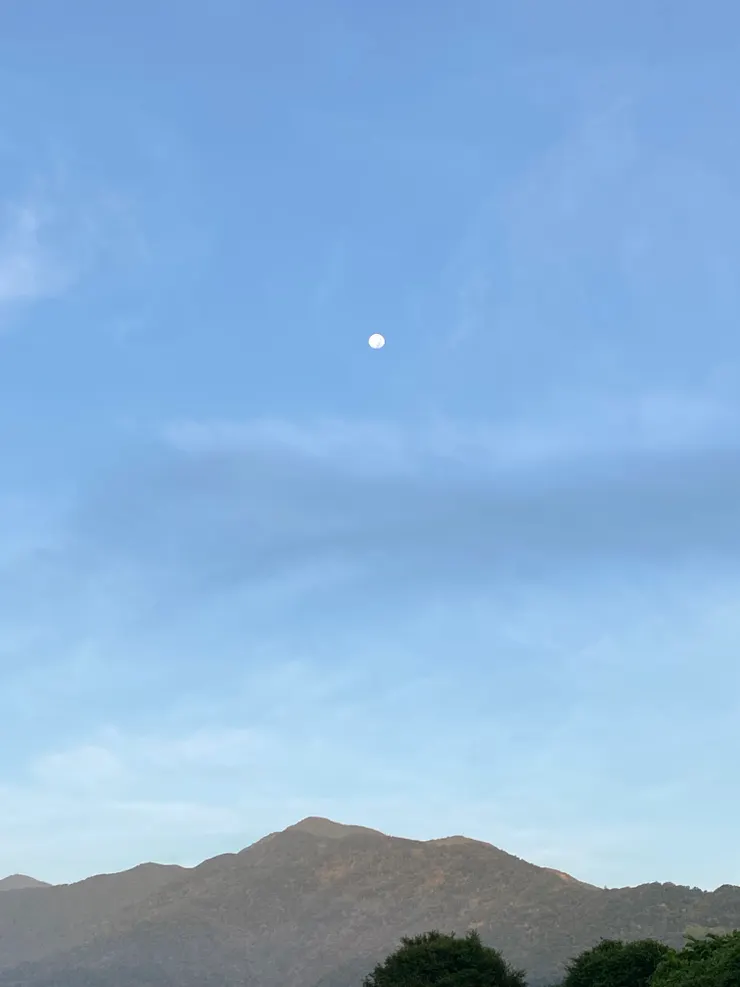 月亮5:48am