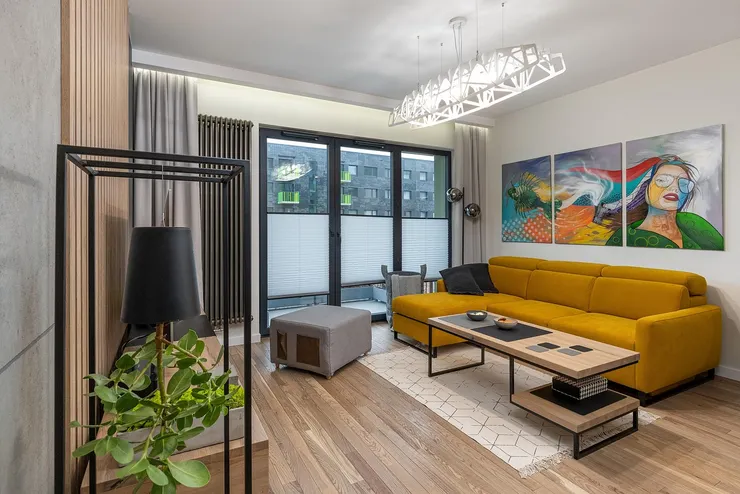 你家也有「穿堂煞」？破解漏財風水，讓你Hold住錢財不流失！