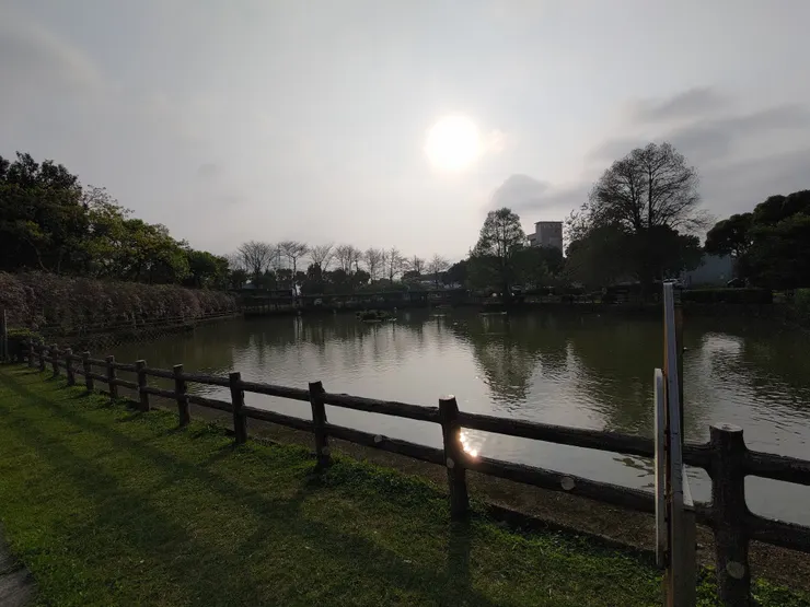 沐浴於煦煦日光下的公園,為此趟旅遊添增閃耀的回憶。