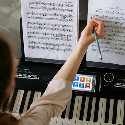 鋼琴老師的戰略筆記本