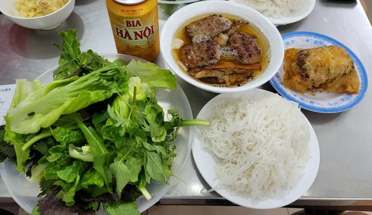 歐巴馬套餐 Bún chả, 河內啤酒, Nem Cua Bể