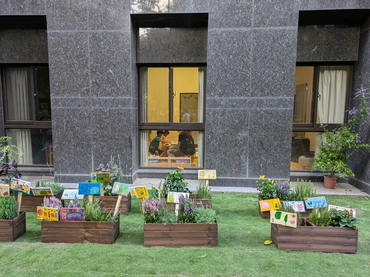 社宅店面、一樓空間出租給協力組織，創造收入的同時也能引入多元服務