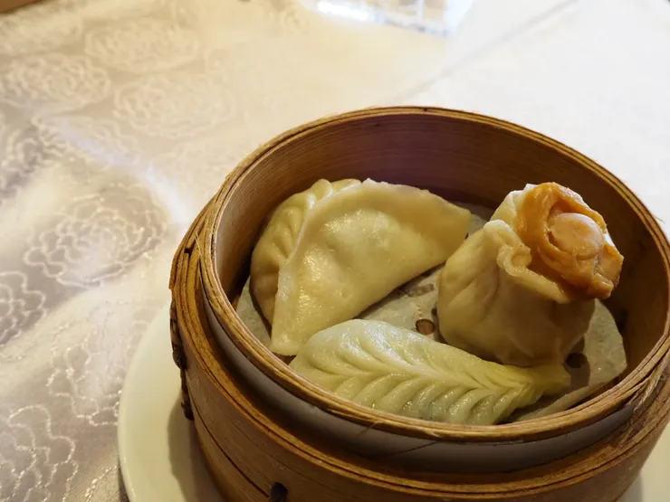 鮑魚燒賣、柳葉素餃、絲瓜蝦餃