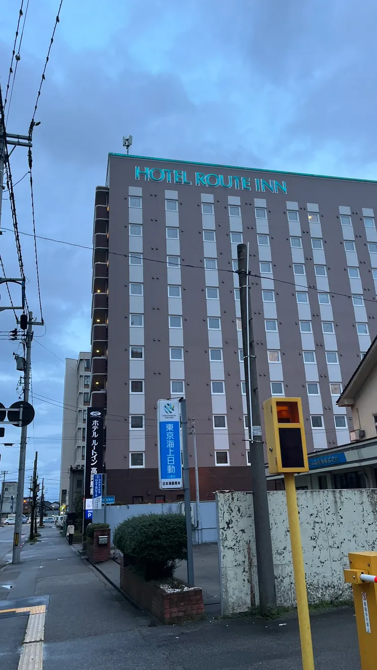 有時候自由行走了一整天，真的會想找近的入住。