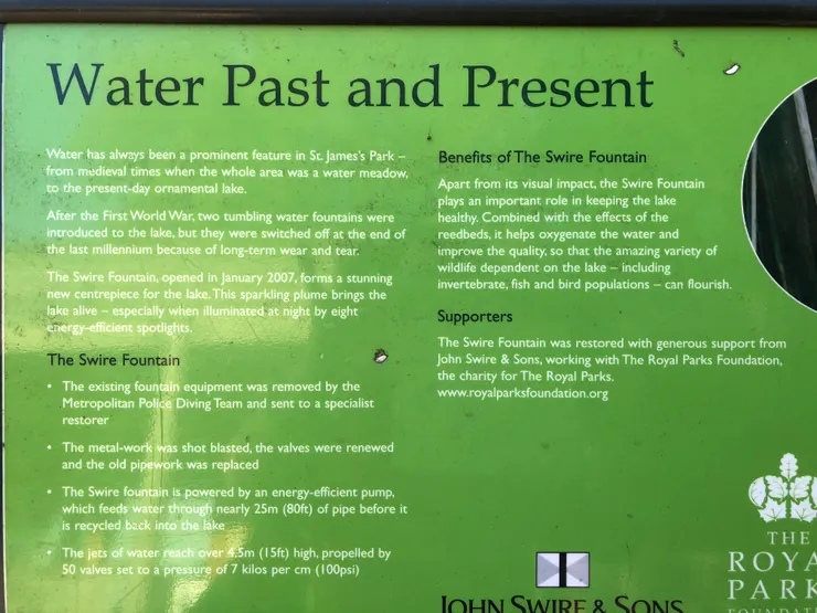 the Swire Fountain（噴泉）來源、贊助者及功能的詳細解說