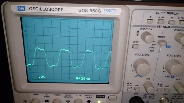 這是傳輸至 DAC 內的 clock 波形（示波器探棒切換在 x10 位置）