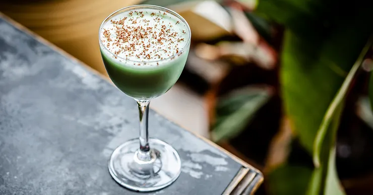 巧克力碎屑做成裝飾物看起來真的很像甜點，很好吃的那種