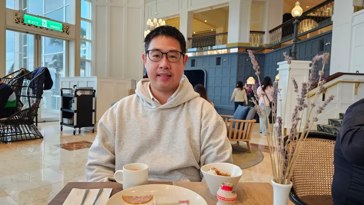 我在英倫西餐廳享用早餐!桌上可以見到紫色薰衣草!